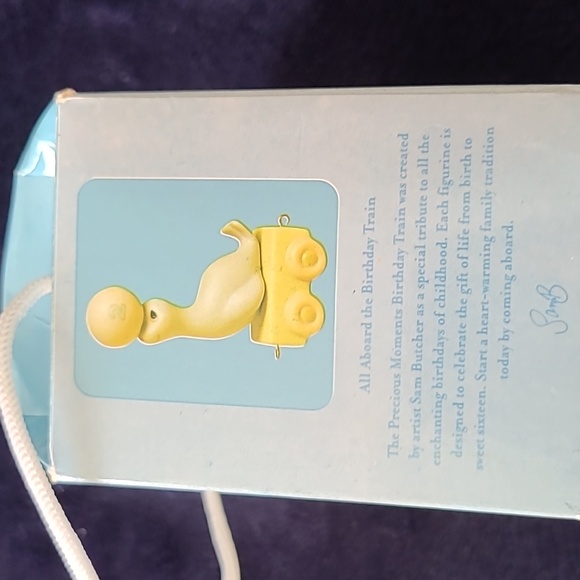 NIB Precious Moments- God Bless You on Your Birthday Seal Figurine Age 2 - Picture 5 of 5